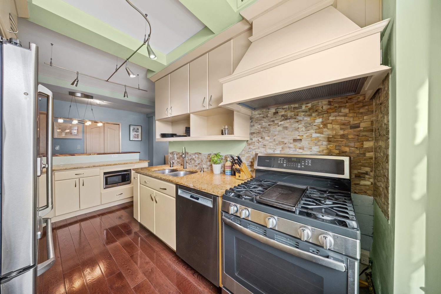 Kitchen - photography by Finlay Films